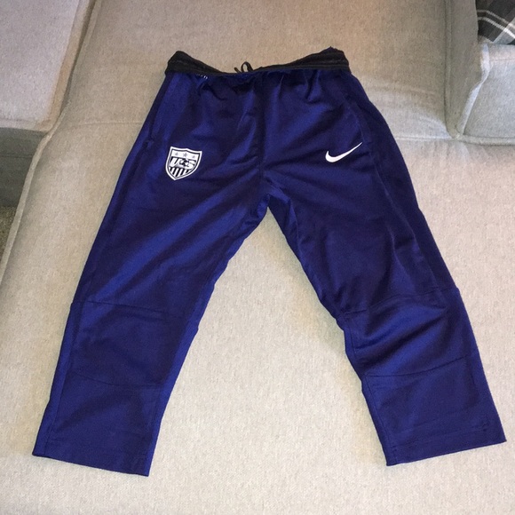 Nike Pants - Nike fitted USA Capri soccer pants USWNT
